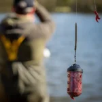 Black Cap Feeder casting